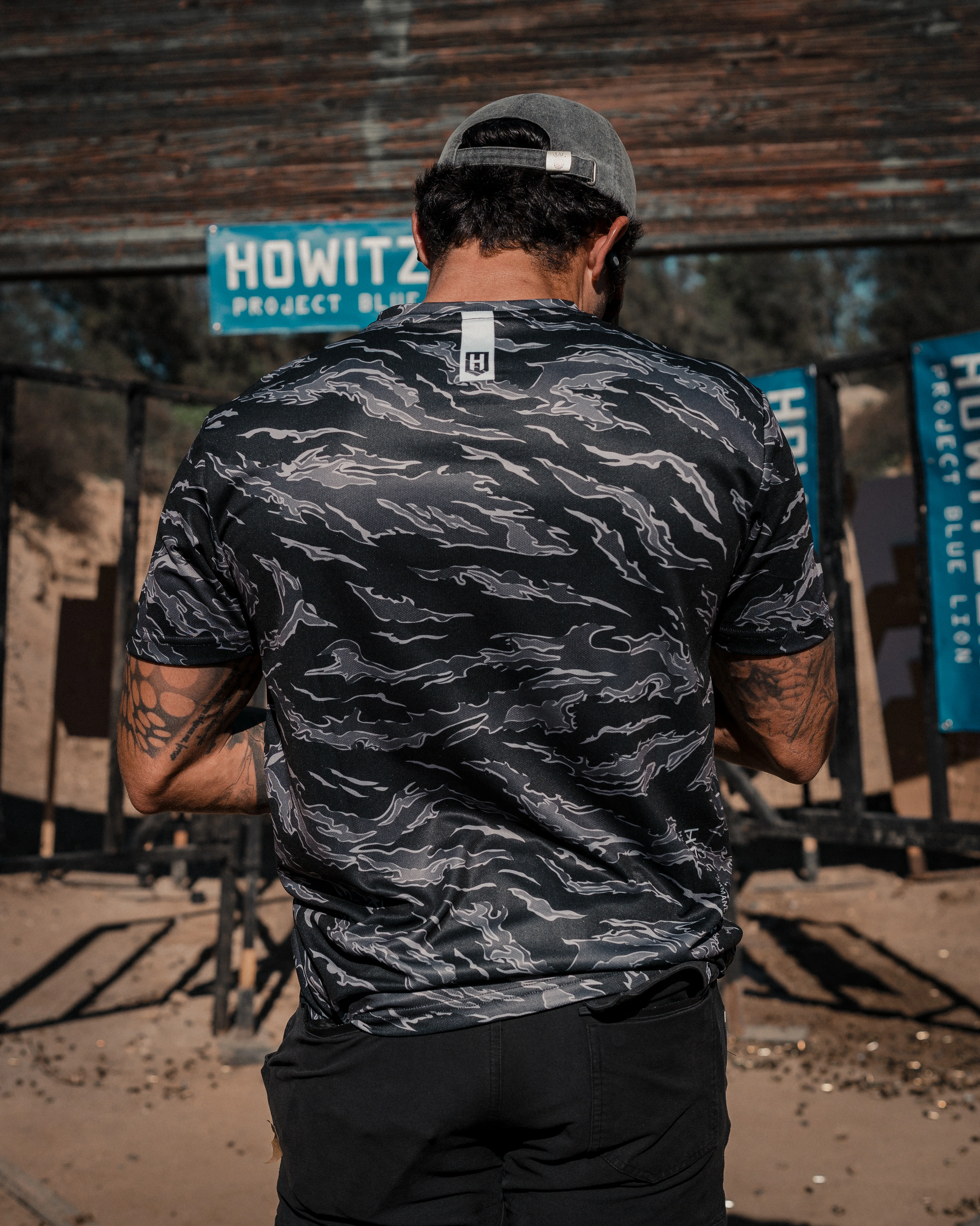 Dagger Perfomance Tee - Image 6