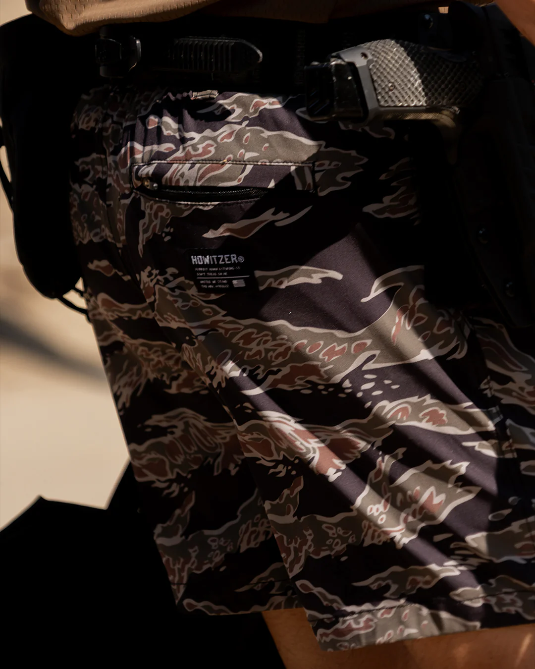 Hybrid 6.5" Lizard Camo Short - Image 4